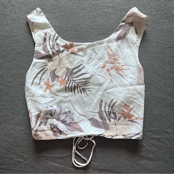 Volcom Coco Ho Tieback Cami Top Size Large - Picture 4 of 8